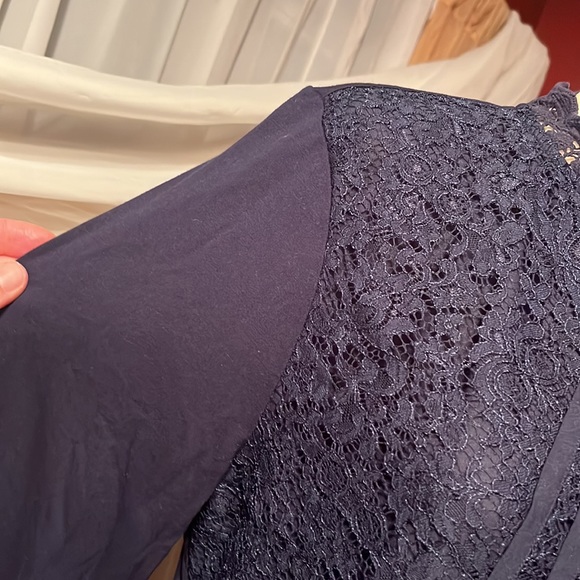 EUC Navy Chico’s lace blouse - Picture 6 of 16